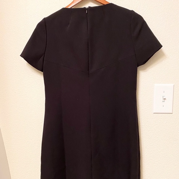 Anne Klein Bow-Trim Keyhole Shift Dress - Picture 8 of 9